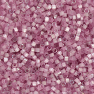 Perles Miyuki délicas 11/0 Silk satin dyed orchid Silk rose DB-1806