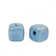 Perles en c&eacute;ramique DQ grecque cube 7mm Bleu vif