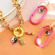 Sets d'inspiration Comment utiliser les apprêts colorés dans votre collection de bijoux ?