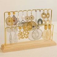 Sets d'inspiration Comment créer des boucles d'oreilles tendance avec des breloques bohémiennes?