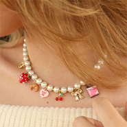 Sets d'inspiration Lancez-vous avec les nouvelles breloques festives en résine 