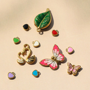 Sets d'inspiration Créez une collection tendance avec des breloques en acier inoxydable