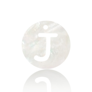 Pendentifs coquillage specials lettre J Blanc (couleur naturelle)