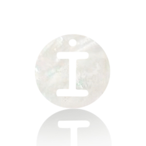 Pendentifs coquillage specials lettre I Blanc (couleur naturelle)