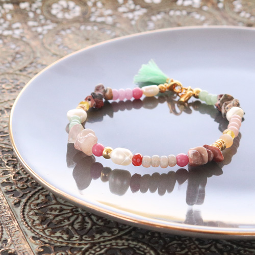 Vous aimez des mati&egrave;res naturelles ? Fabriquez des bijoux avec de magnifiques perles de rocailles Preciosa !