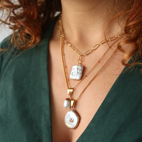 Pendentifs et connecteurs avec des perles d&rsquo;eau douce ! C&rsquo;est parti ! 