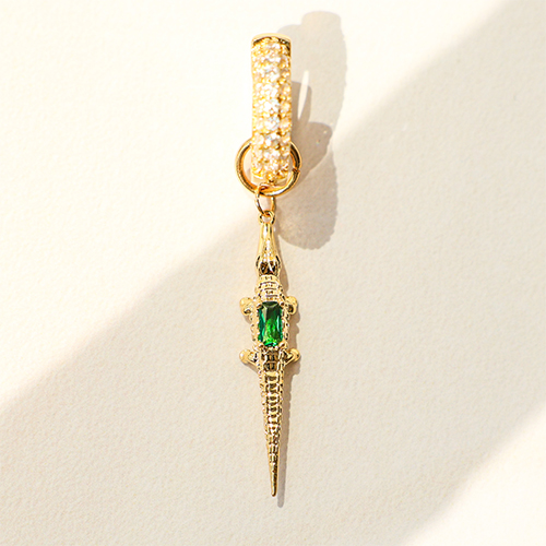 Cr&eacute;ez des bijoux uniques avec des breloques en laiton