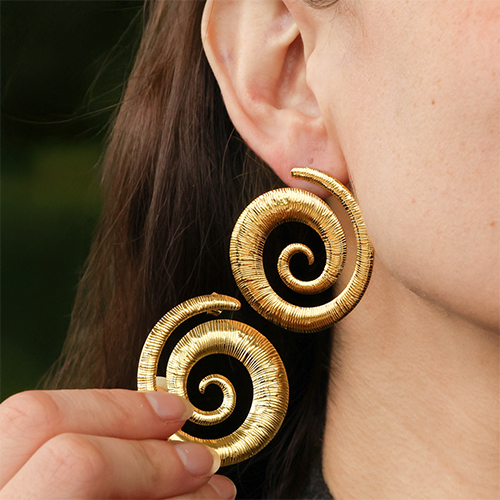 D&eacute;couvrez notre nouvelle collection de boucles d&rsquo;oreilles en acier inoxydable