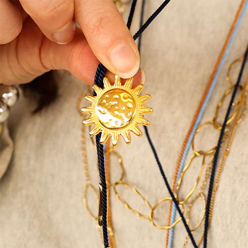 Cr&eacute;er des bijoux avec la collection en m&eacute;tal DQ&reg;