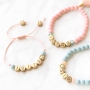Bracelets macram&eacute; avec perles alphabet en m&eacute;tal DQ