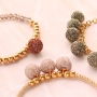 Bracelets festifs avec des nouveaux pompons scintillants