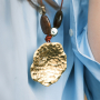 Inspiration avec de grands pendentifs statement 