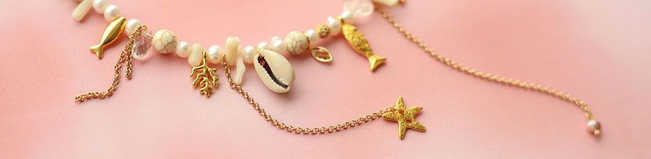 Maintenant disponible superbes breloques en m&eacute;tal DQ