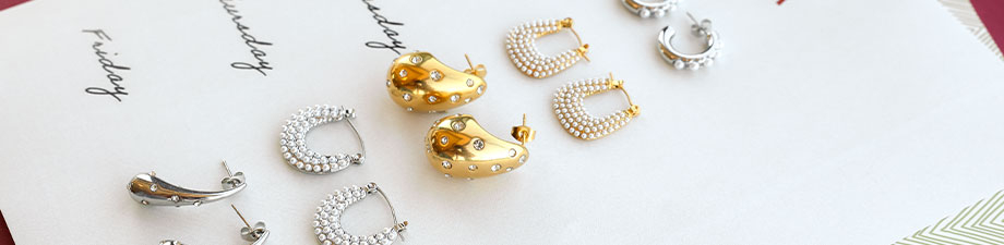 Nouvelle série: boucles d'oreilles en acier inoxydable Nouvelle série: boucles d'oreilles en acier inoxydable