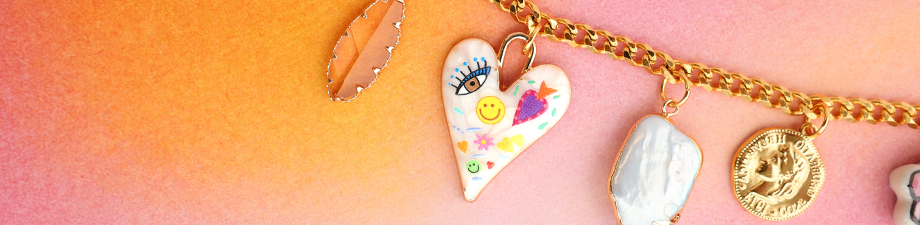 Toute nouvelle série de breloques en métal avec émail Toute nouvelle série de breloques en métal avec émail